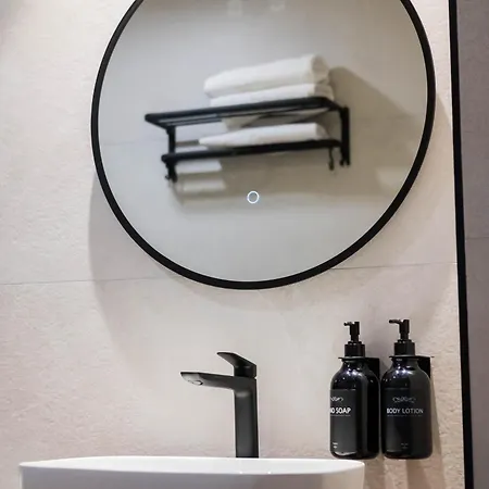 Boulevart Donostia Guest house *