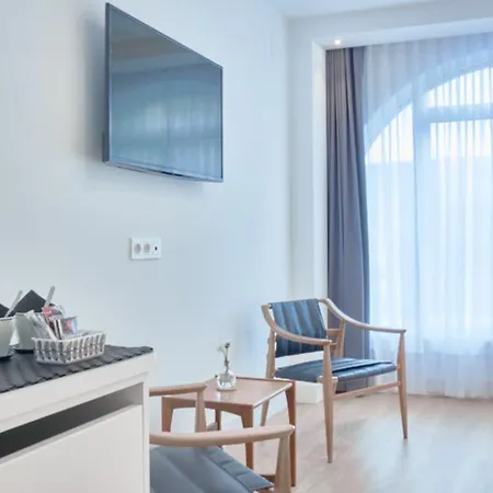 Boulevart Donostia Guest house *