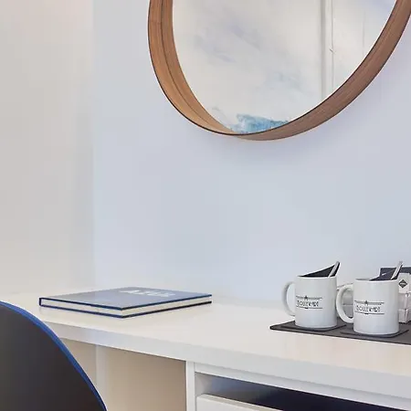 Boulevart Donostia Guest house *