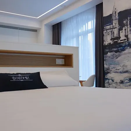 Boulevart Donostia * 圣塞瓦斯蒂安